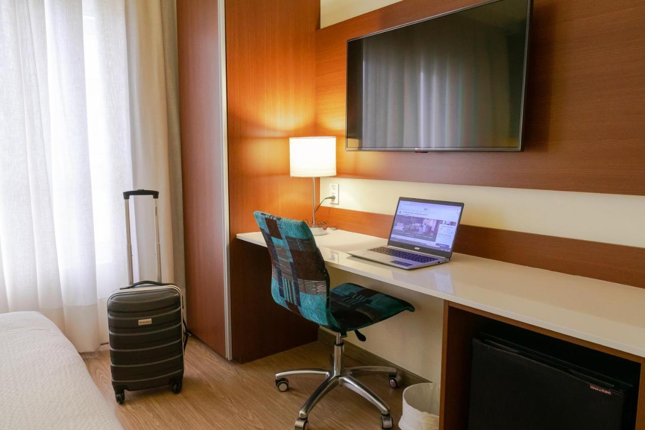 Ibis Styles Curitiba Aeroporto Hotel São José dos Pinhais Eksteriør billede